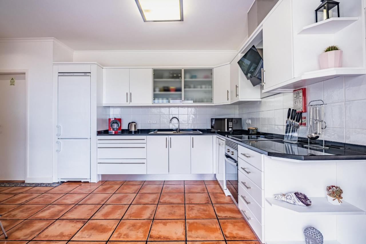 Ample Villa With Pool And Gorgeous Ocean View Funchal  Exterior foto